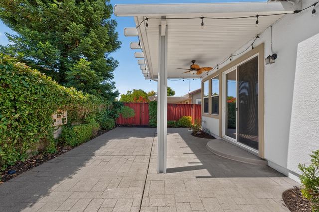 6520 Nebula Ct, Rocklin, CA 95677