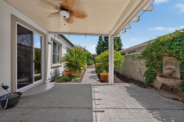 6520 Nebula Ct, Rocklin, CA 95677