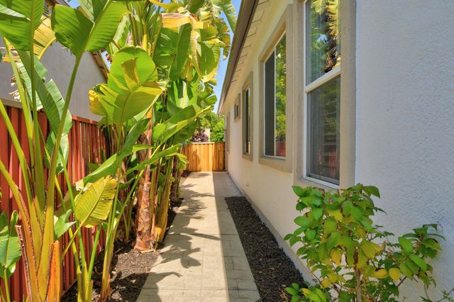 6520 Nebula Ct, Rocklin, CA 95677