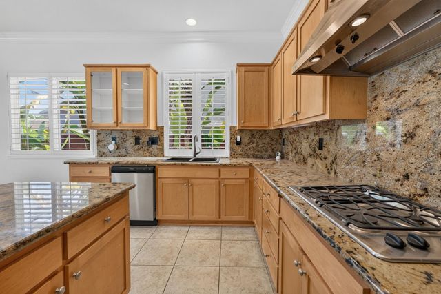 6520 Nebula Ct, Rocklin, CA 95677