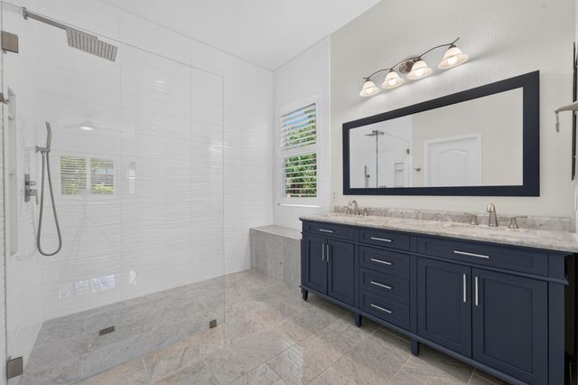 6520 Nebula Ct, Rocklin, CA 95677