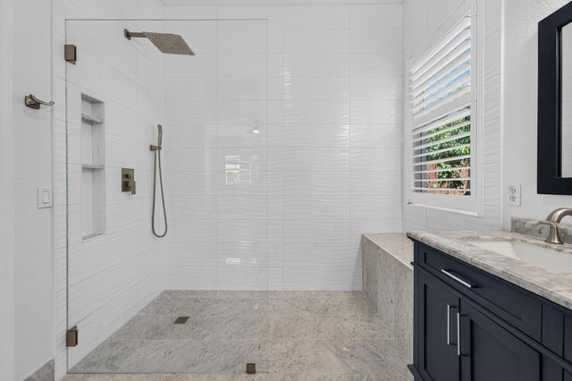 6520 Nebula Ct, Rocklin, CA 95677
