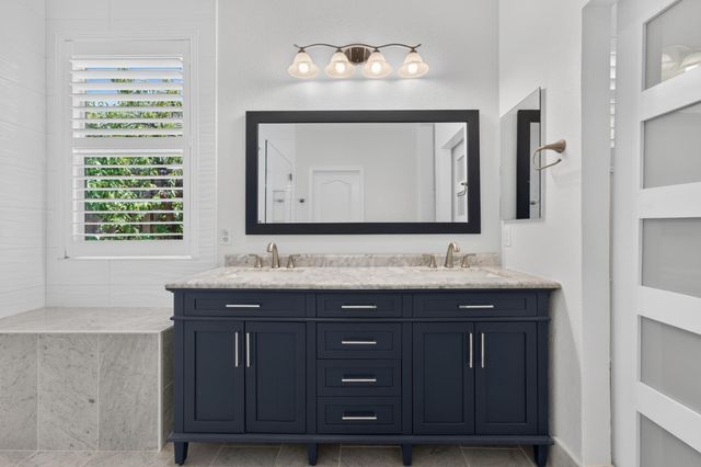 6520 Nebula Ct, Rocklin, CA 95677