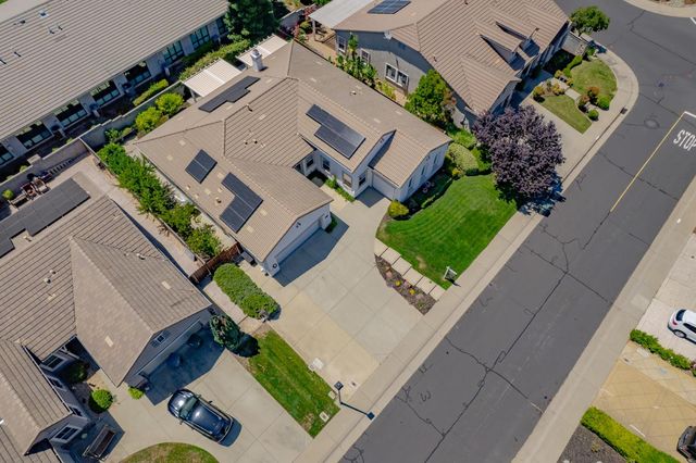 6520 Nebula Ct, Rocklin, CA 95677