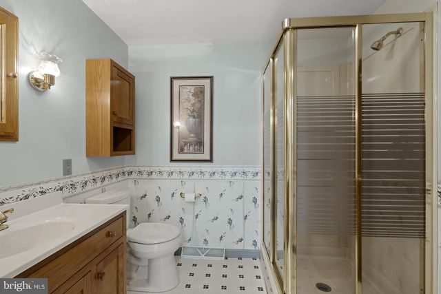 130 RESH RD, Reinholds, PA 17569