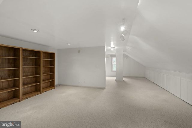 130 RESH RD, Reinholds, PA 17569