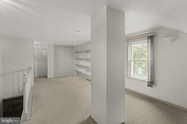 130 RESH RD, Reinholds, PA 17569