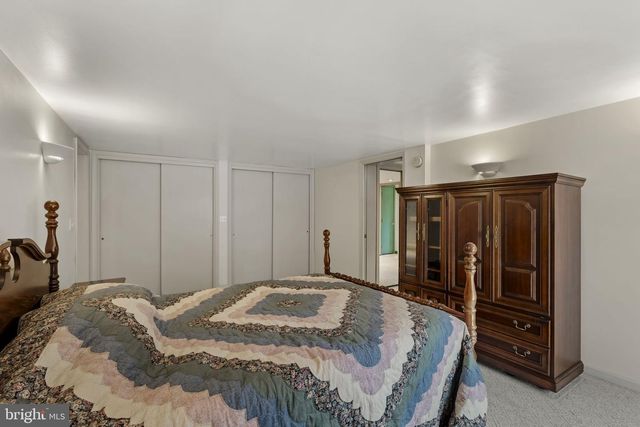 130 RESH RD, Reinholds, PA 17569