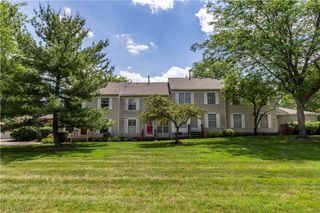 2796 Mull Avenue E, Copley, OH 44321