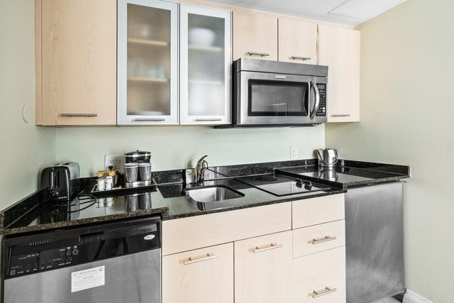 2670 E Sunrise Boulevard 1202, Fort Lauderdale, FL 33304