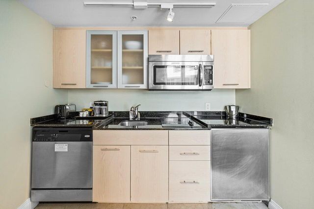 2670 E Sunrise Boulevard 1202, Fort Lauderdale, FL 33304