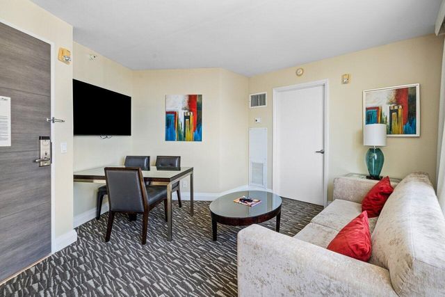 2670 E Sunrise Boulevard 1202, Fort Lauderdale, FL 33304