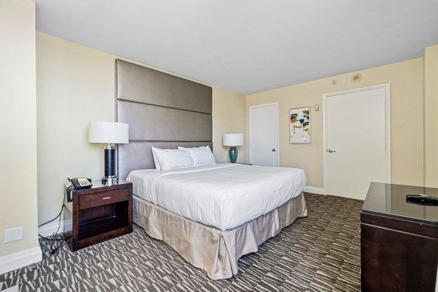 2670 E Sunrise Boulevard 1202, Fort Lauderdale, FL 33304