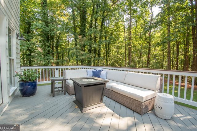 300 Weeping Willow Way, Tyrone, GA 30290