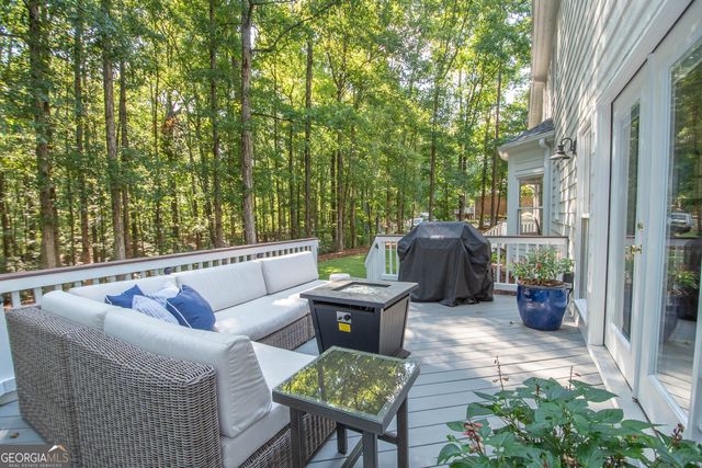 300 Weeping Willow Way, Tyrone, GA 30290