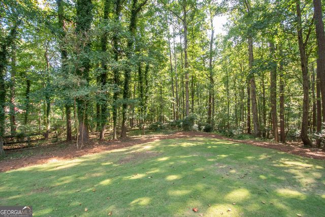 300 Weeping Willow Way, Tyrone, GA 30290