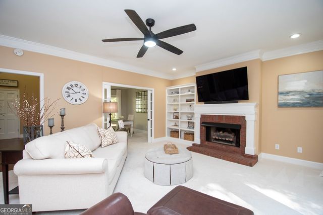 300 Weeping Willow Way, Tyrone, GA 30290