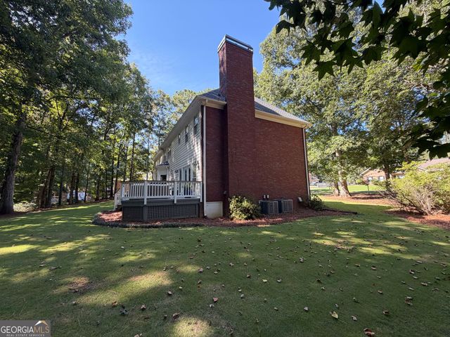 300 Weeping Willow Way, Tyrone, GA 30290