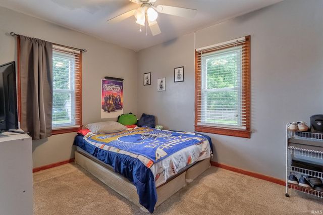 2002 E Michigan Street, Evansville, IN 47711