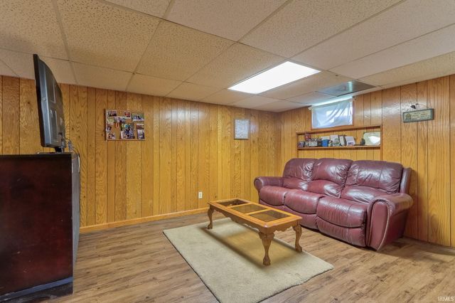 2002 E Michigan Street, Evansville, IN 47711