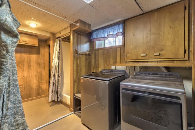 2002 E Michigan Street, Evansville, IN 47711
