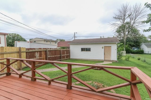 2002 E Michigan Street, Evansville, IN 47711