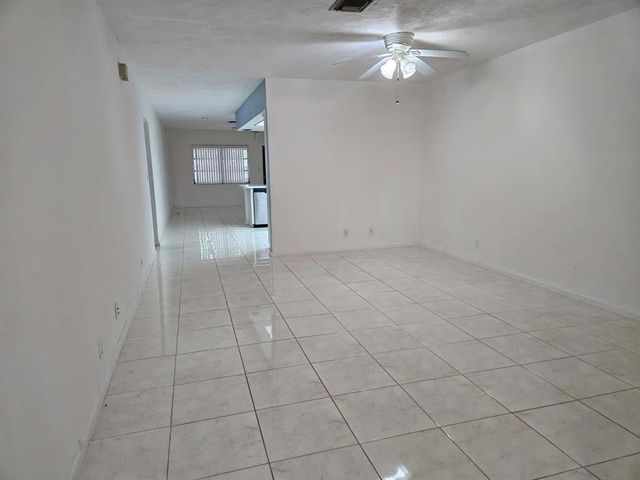 7904 NW 70TH Court 1-2, Tamarac, FL 33321
