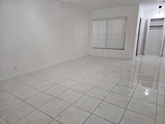 7904 NW 70TH Court 1-2, Tamarac, FL 33321