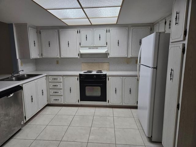 7904 NW 70TH Court 1-2, Tamarac, FL 33321