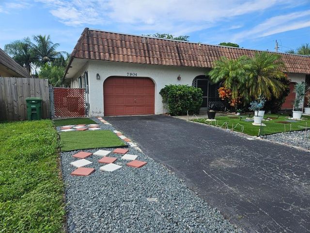 7904 NW 70TH Court 1-2, Tamarac, FL 33321