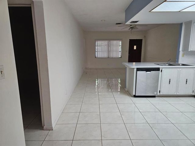 7904 NW 70TH Court 1-2, Tamarac, FL 33321