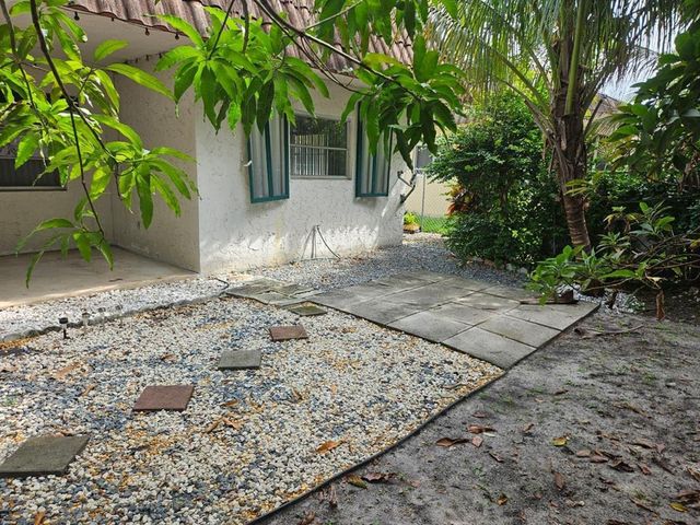 7904 NW 70TH Court 1-2, Tamarac, FL 33321