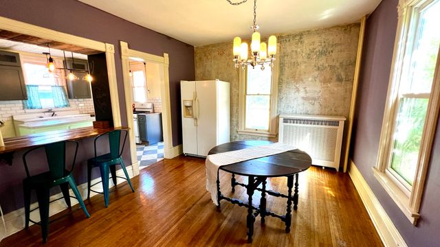 406 S Genesee Street, Morrison, IL 61270