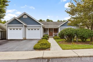 315 Charlestown Drive, Hendersonville, NC 28792