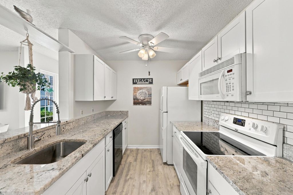1925 Bent Grass Dr Apt C, Surfside Beach, SC 29575 — photo 5