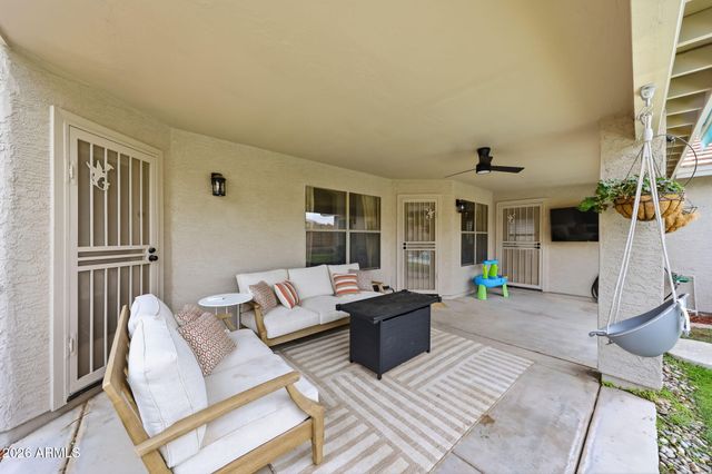 10414 W DALEY Lane, Peoria, AZ 85383