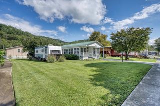 4353 Riverbank Run, Hiawassee, GA 30546