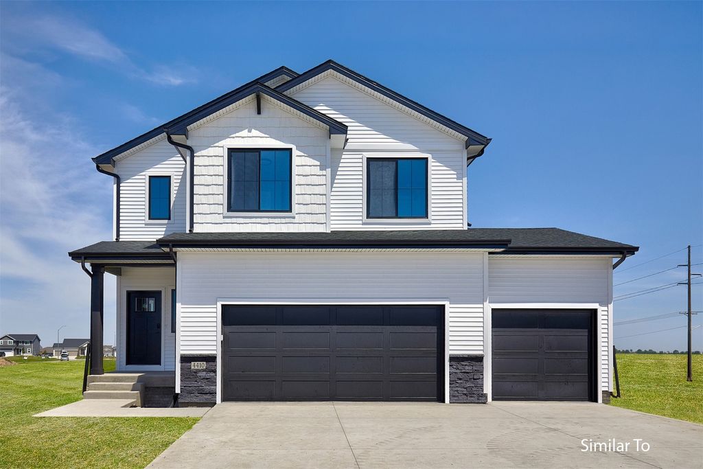 3401 SE Bannister Drive, Ankeny, IA 50021