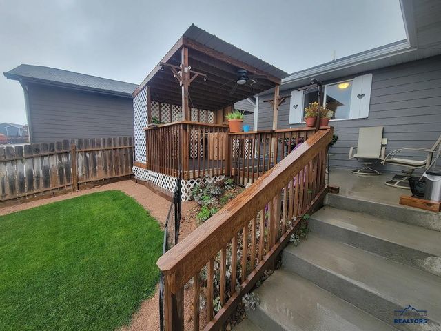 1252 JUNEAU DR, Box Elder, SD 57719