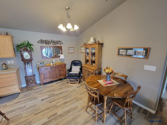 1252 JUNEAU DR, Box Elder, SD 57719