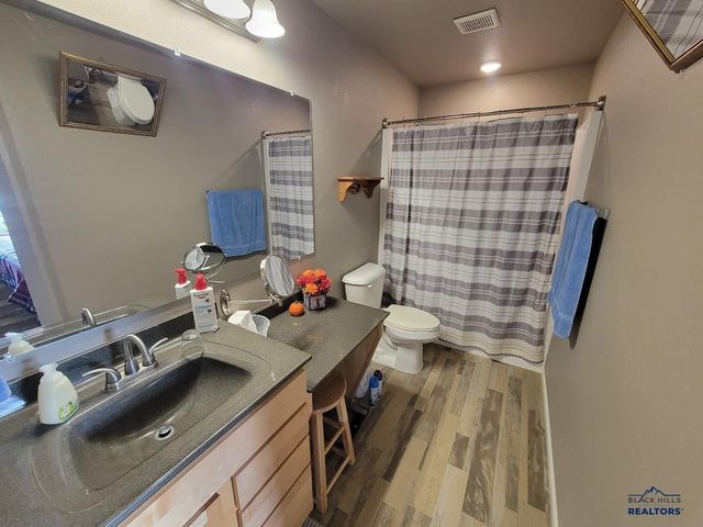 1252 JUNEAU DR, Box Elder, SD 57719