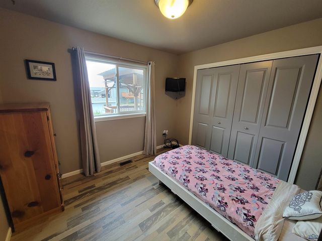 1252 JUNEAU DR, Box Elder, SD 57719