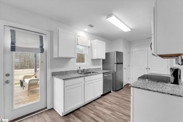 323 Long Grove Lane, Greer, SC 29650