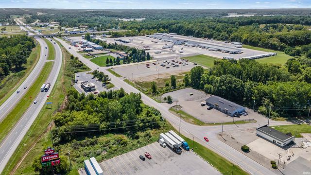 6843 N Old 27, Fremont, IN 46737