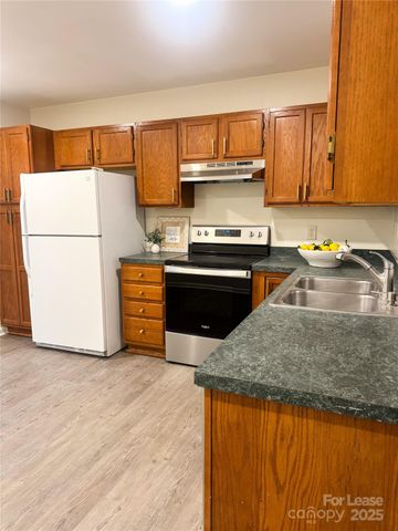 12224 Lullingstone Road, Pineville, NC 28134