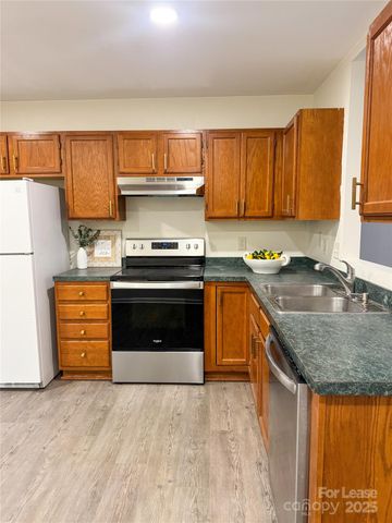 12224 Lullingstone Road, Pineville, NC 28134