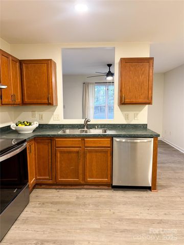 12224 Lullingstone Road, Pineville, NC 28134