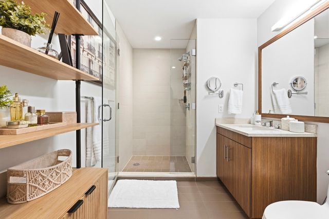 580 Washington St 1207, Boston, MA 02111
