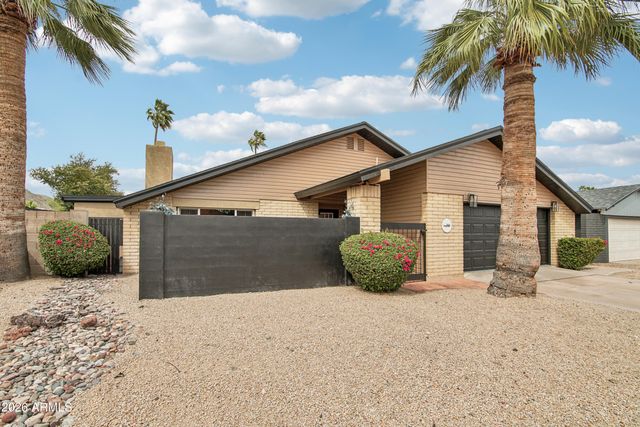 2644 E SYLVIA Street, Phoenix, AZ 85032