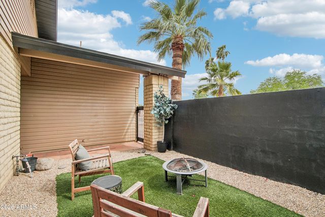 2644 E SYLVIA Street, Phoenix, AZ 85032